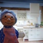 How can Moscow pensioners get 2,000 rubles for groceries?