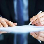 можно ли подписывать документы черной ручкой