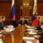 Receiving additional pay for length of service is possible only after completion of service